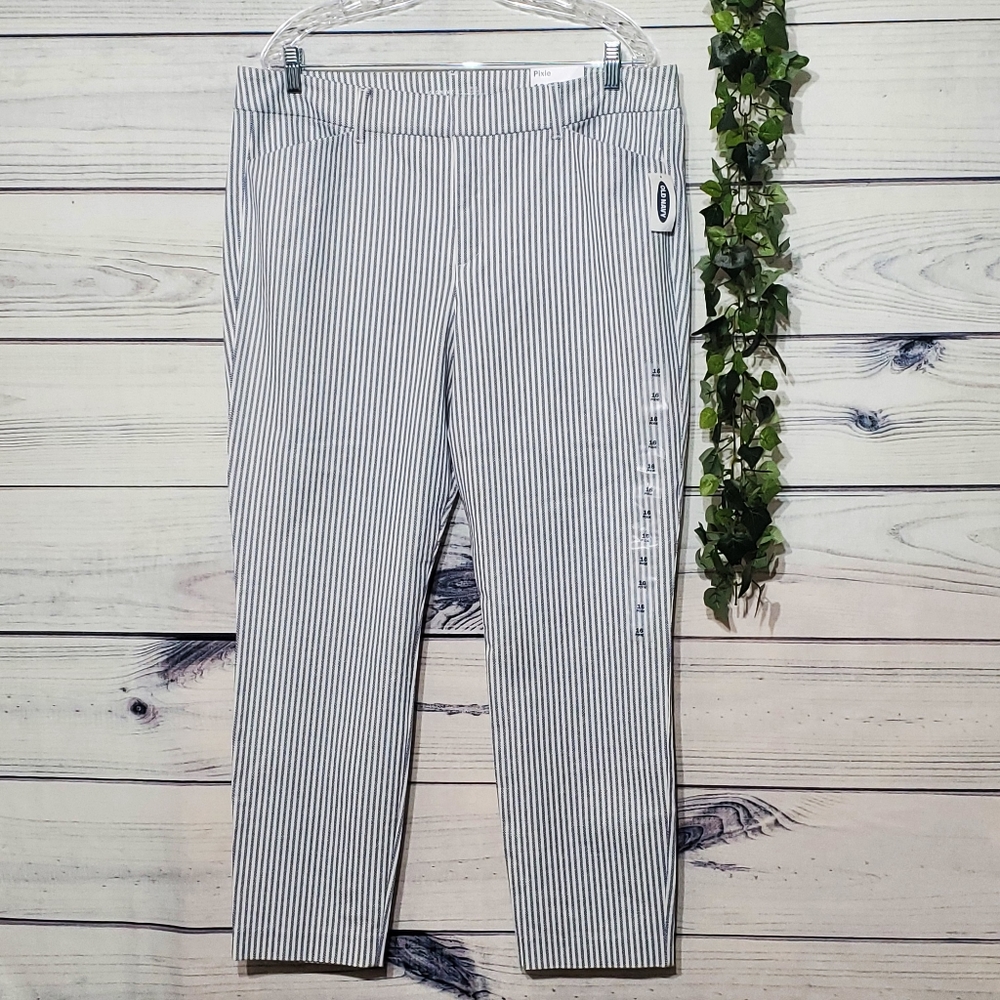 Old Navy High Rise Blue and White Striped Pixie Crop Pants, Size 16, EUC